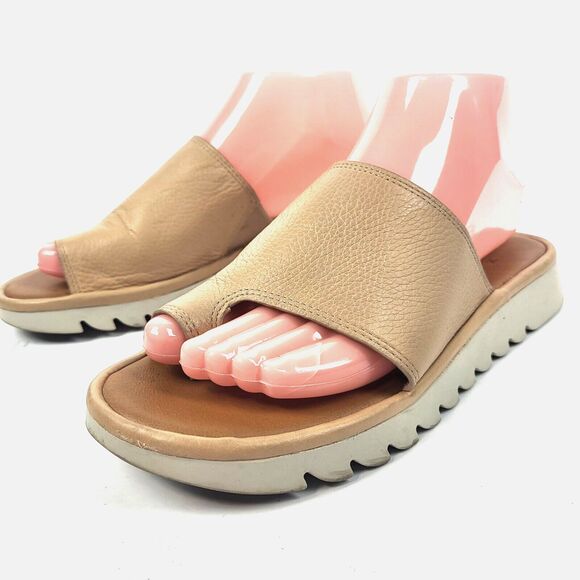 Caslon Farley Beige Toe Loop Sandals Slip on Size 6.5 - Picture 1 of 12